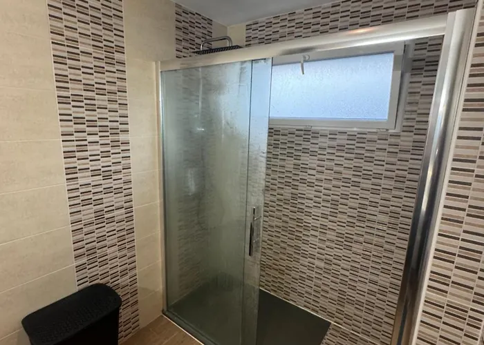 Δωμάτια σε οικογενειακή κατοικία Avec Piscine 400m Circuit 24h *