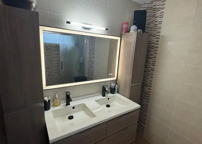 Quarto em Acomodações Particulares Avec Piscine 400m Circuit 24h Le Mans