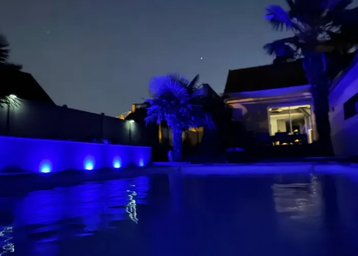 Avec Piscine 400m Circuit 24h Δωμάτια σε οικογενειακή κατοικία Λε Μανς